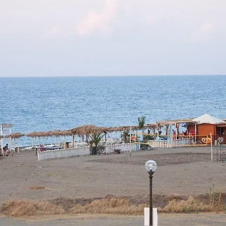 Yachting Club Mare Hotel
