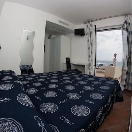 Yachting Club Mare 3*