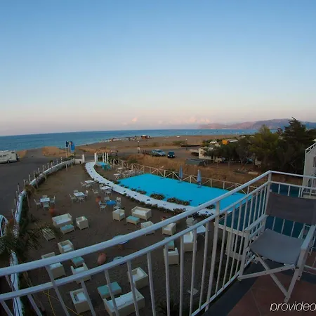 Hotel Yachting Club Mare Gioiosa Marea