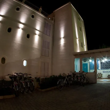 Yachting Club Mare 3* Gioiosa Marea