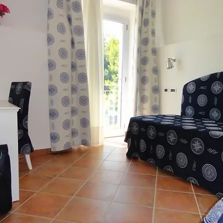 Yachting Club Mare Hotel 3*