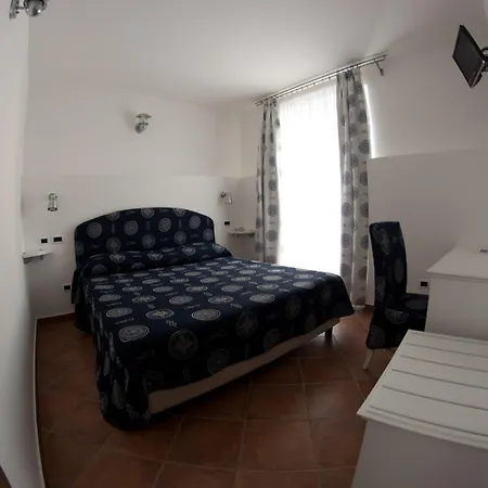 Hotel Yachting Club Mare