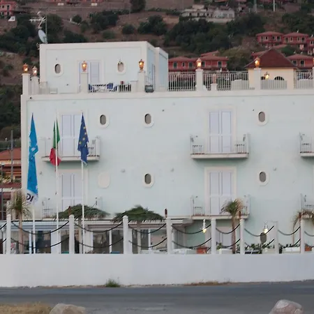 Yachting Club Mare Hotel Gioiosa Marea