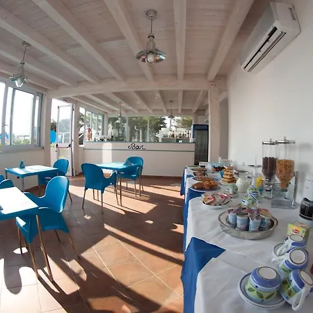 Hotel Yachting Club Mare Gioiosa Marea