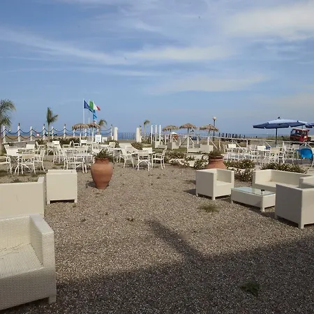 Yachting Club Mare 3*
