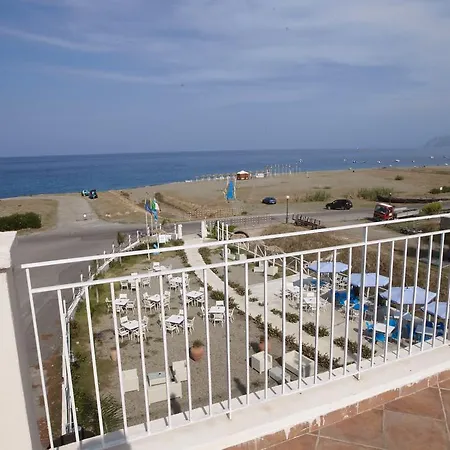 Hotel Yachting Club Mare Gioiosa Marea